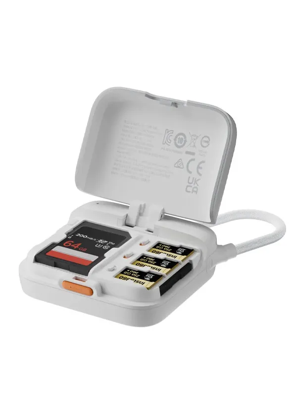 Lecteur de carte et boîtier 2en1 Insta360